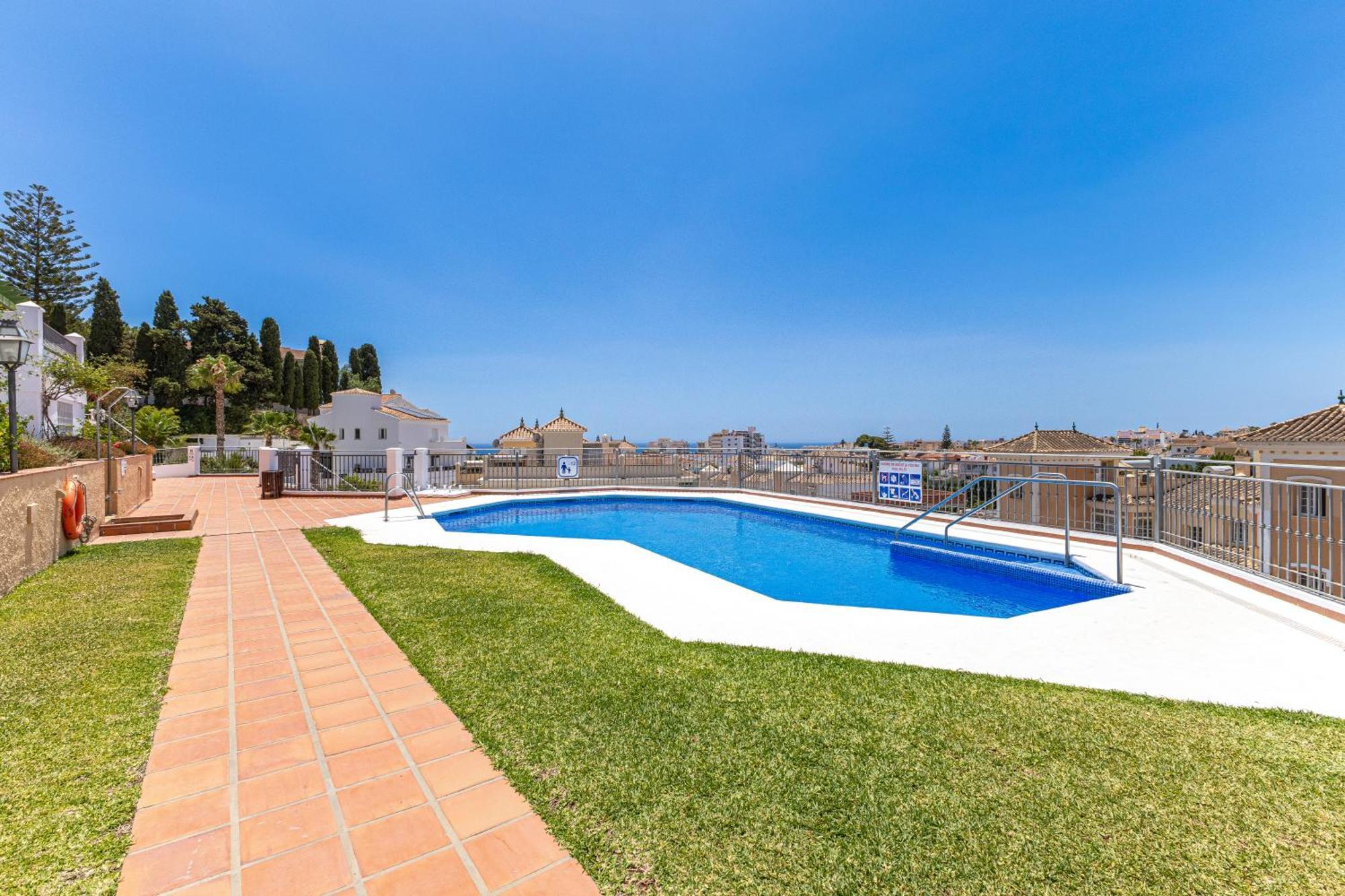 Apartamento Townhouse Close To Burriana Nerja